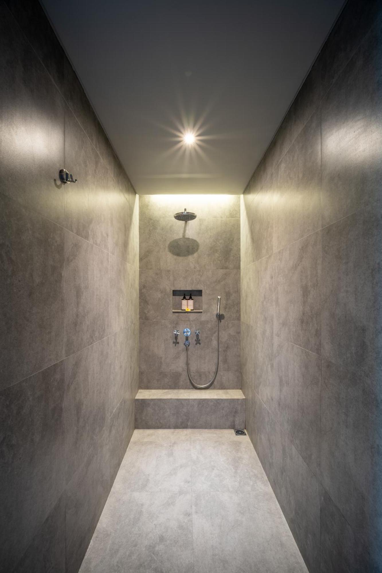 Villa De Suma - Fully Staffed Luxury Villa, Walk To The Beach! Семиньяк Экстерьер фото