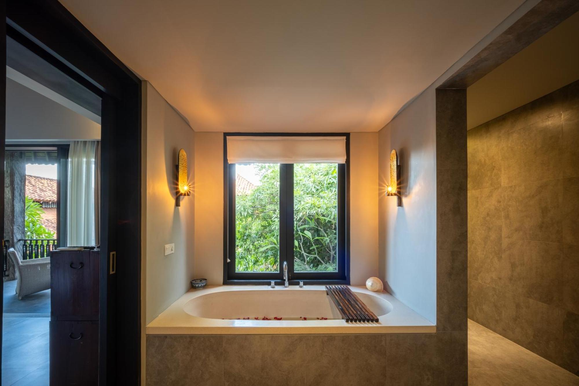 Villa De Suma - Fully Staffed Luxury Villa, Walk To The Beach! Семиньяк Экстерьер фото