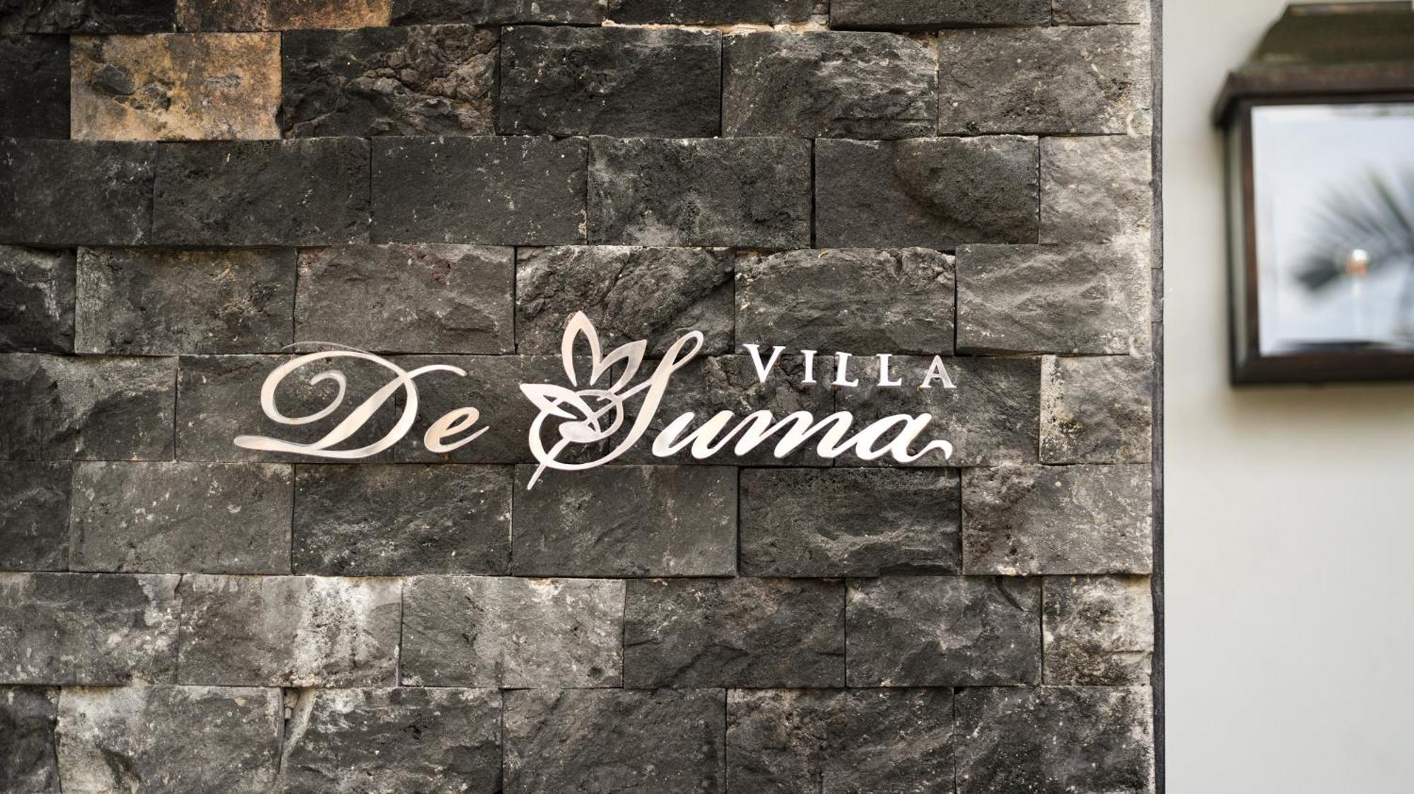 Villa De Suma - Fully Staffed Luxury Villa, Walk To The Beach! Семиньяк Экстерьер фото