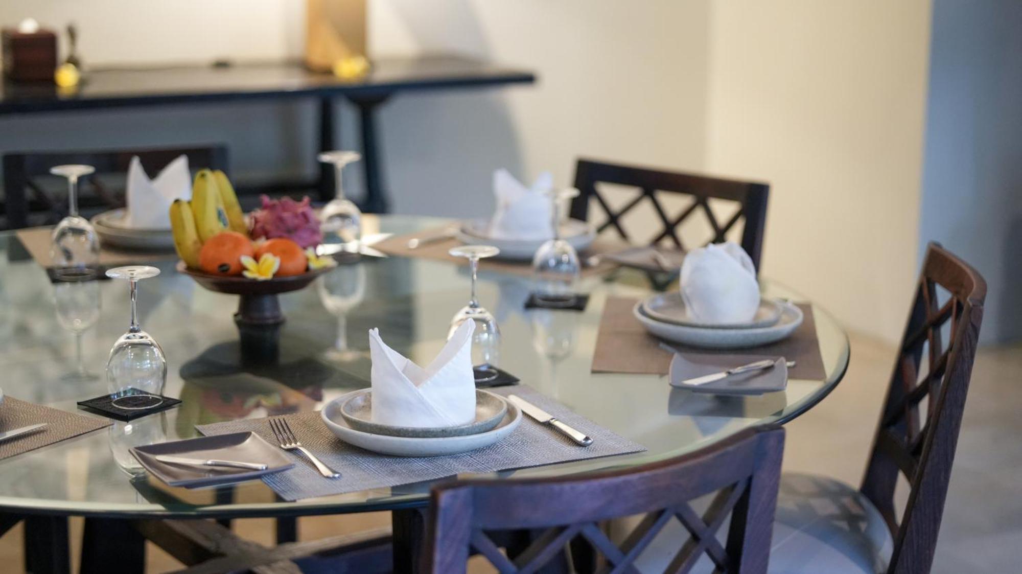 Villa De Suma - Fully Staffed Luxury Villa, Walk To The Beach! Семиньяк Экстерьер фото